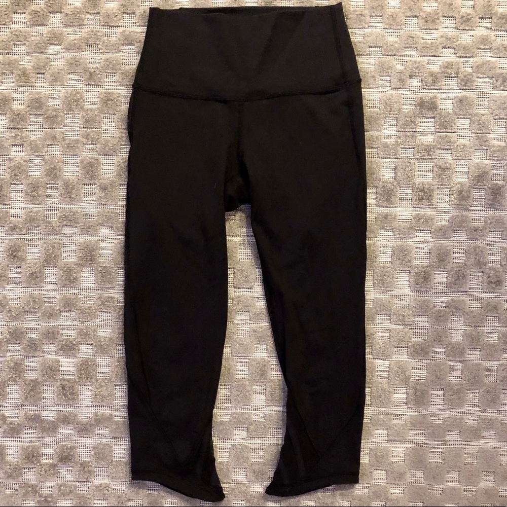 Lululemon Hi-Waisted Wonder Under Crop Leggings